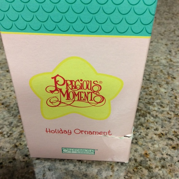 Precious Moments Holiday Ornament Home for the Holidays Collections - Picture 4 of 5
